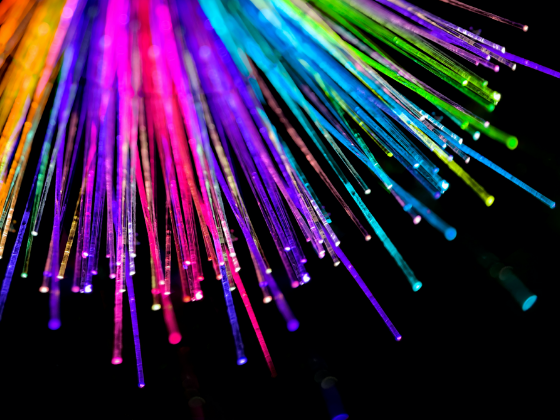 Bunte Licher die nach unten Zeigen