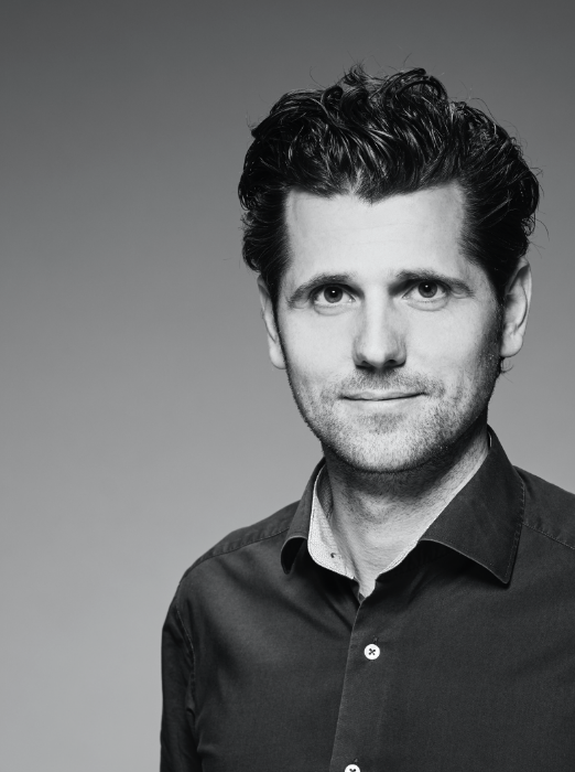 Schwarz-Weiß Porträt von Georg Maier, Geschäftsführung